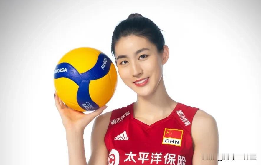 中国女排巴黎奥运会基本进入大名单的队员！

主攻：李盈莹、王云蕗、王艺竹、小将吴