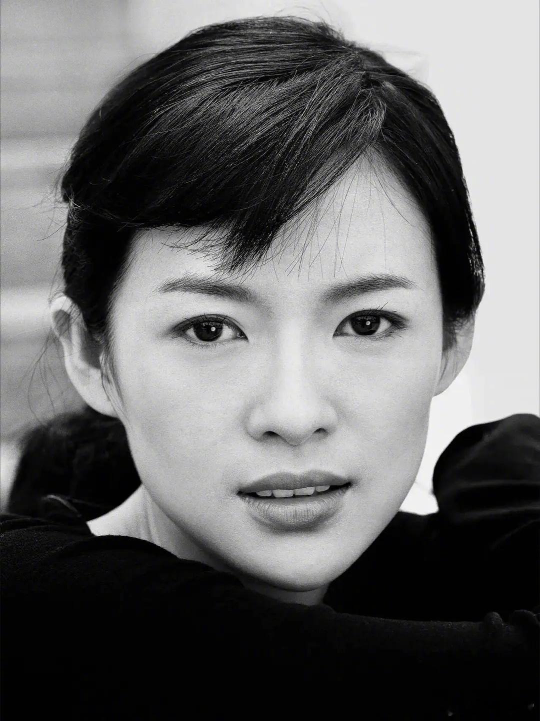 “四旦双冰”2005年纪念中国电影诞生一百周年拍摄的黑白照片章子怡、周迅、赵薇、