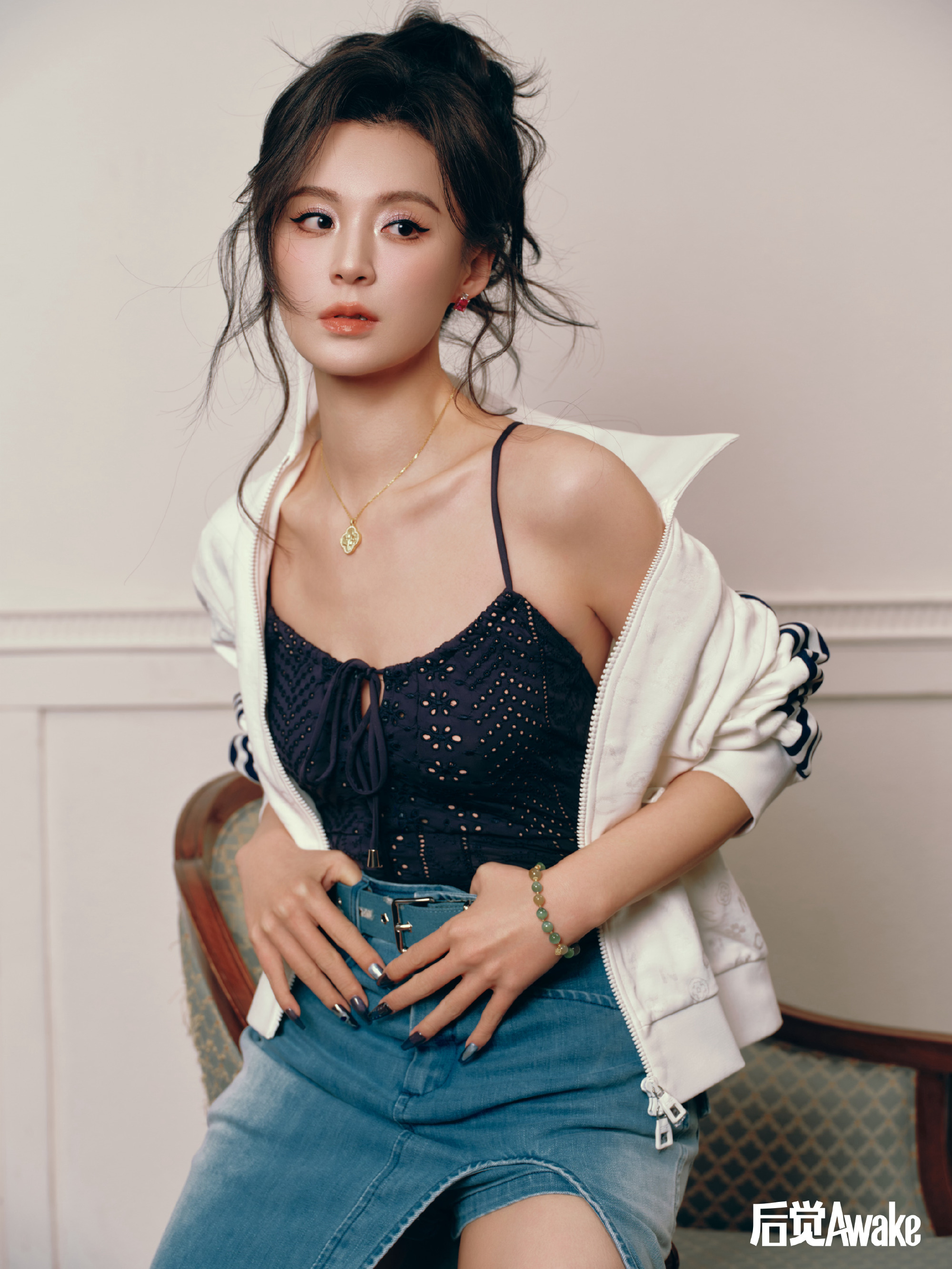 后觉AWAKE✖️毛林林5月刊 