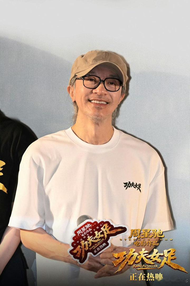 乡村小学里也有一支功夫女足被帕米尔高原的女足少女狠狠打动，且克村小学这支队伍从零