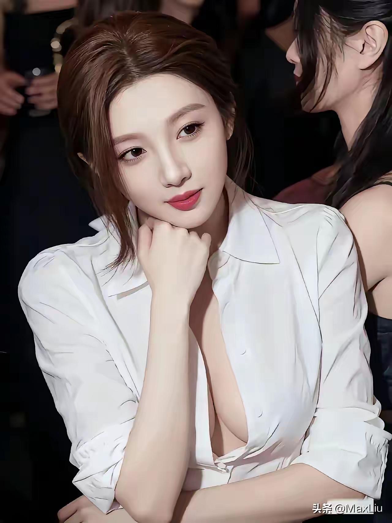 除了穿着，气质，是很重要的一方面！