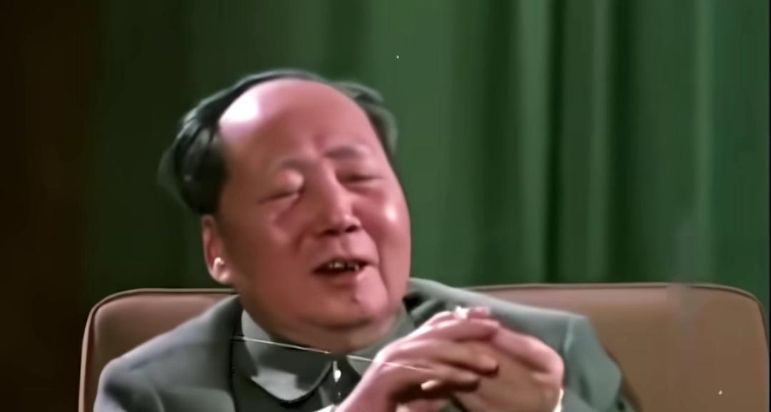 毛主席的卫士马武义回忆时说：毛主席抽烟有点抠门，烟把都舍不得扔。
 
毛主席曾经