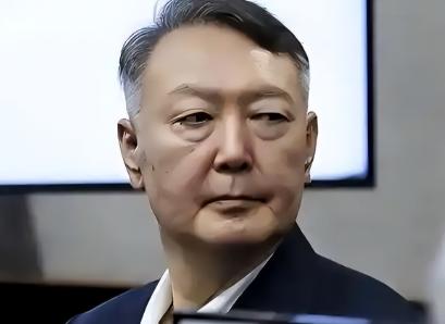 当地时间4月14日，首尔中央地方法院上演了韩国宪政史上最扎心的一幕：前总统尹锡悦