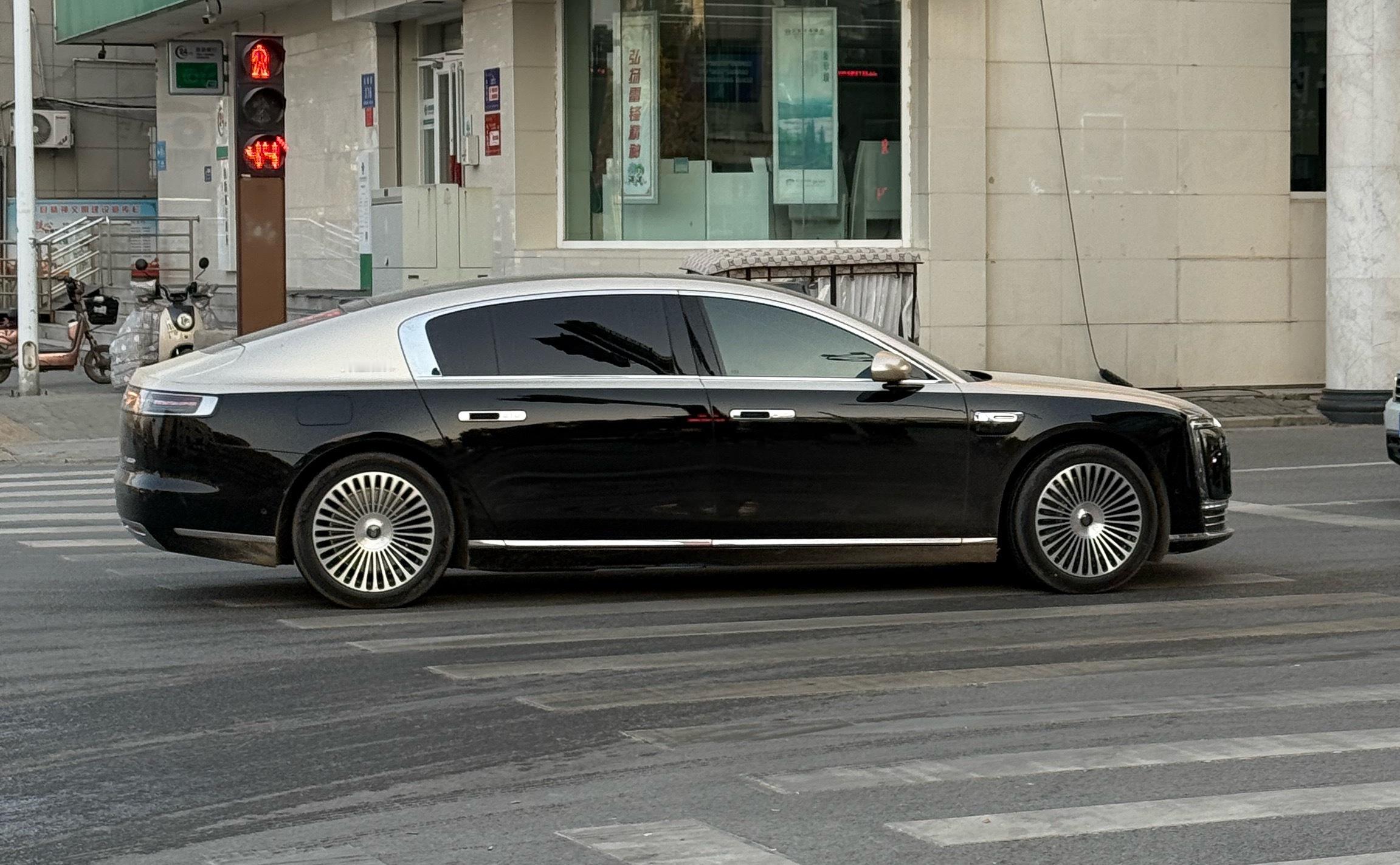 最近回老家待了几天感觉路上跑的国产车真的是越来越多了最让我“没想到”的一台车就是