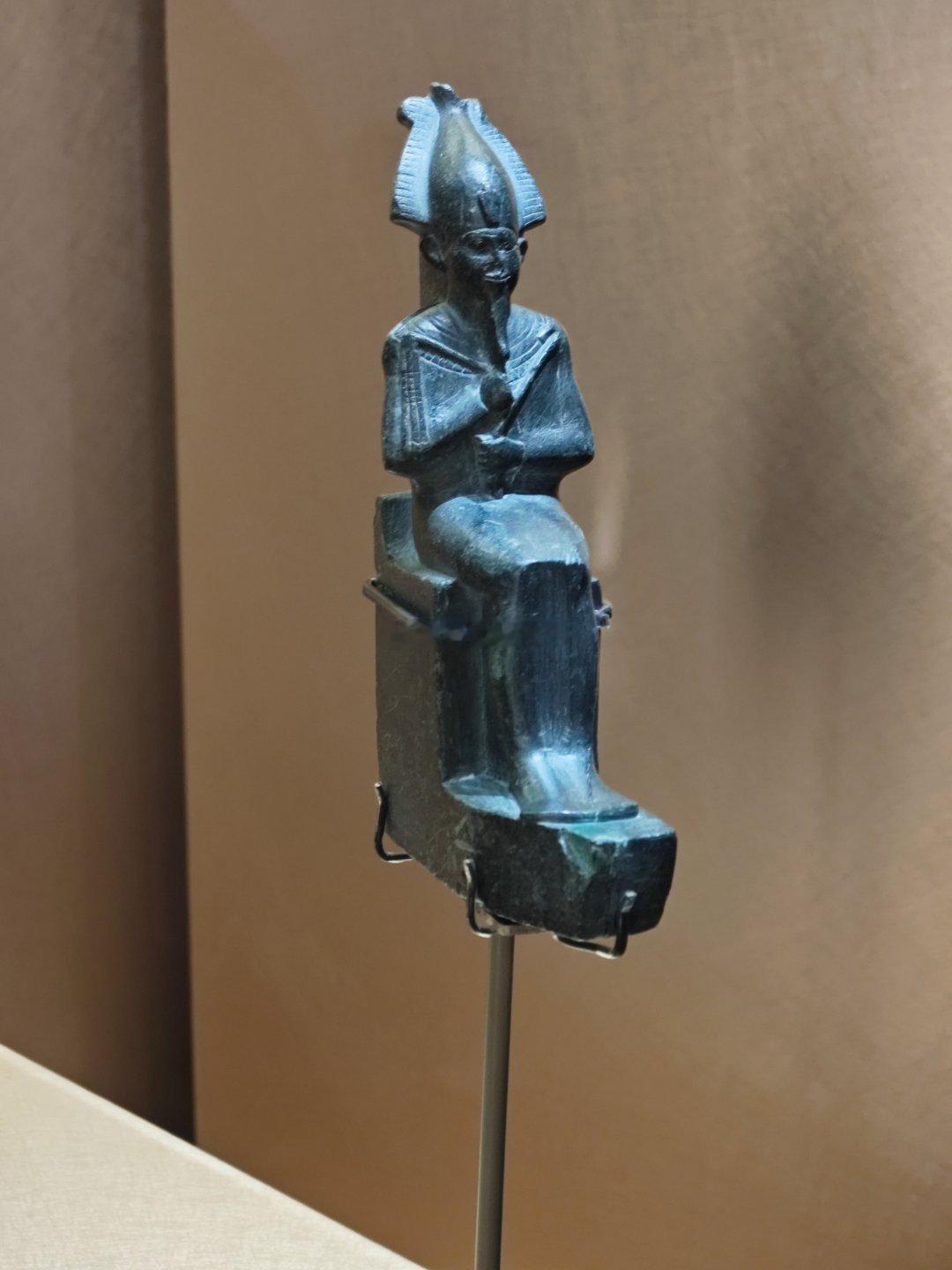 广州南越王博物馆特展《尼罗河的赠礼》首次观赏到古埃及的文物展，展品太多，不一一分