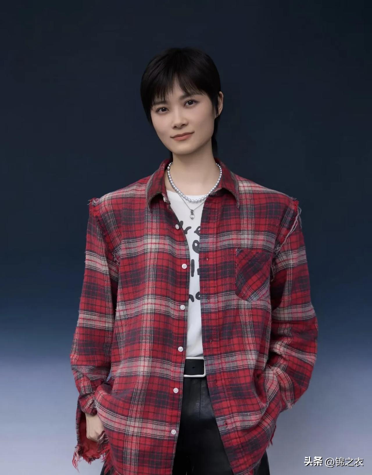 我虽然不是李宇春粉丝，但真的无法理解有人反复说自己get不到她，身边也没人喜欢她
