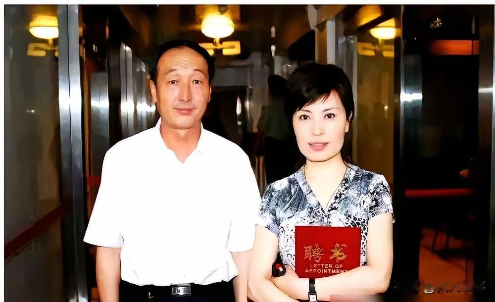 李瑞英与丈夫张宇燕的爱情，是甘愿奔赴彼此的远方。1983年，大学毕业之后，李瑞英