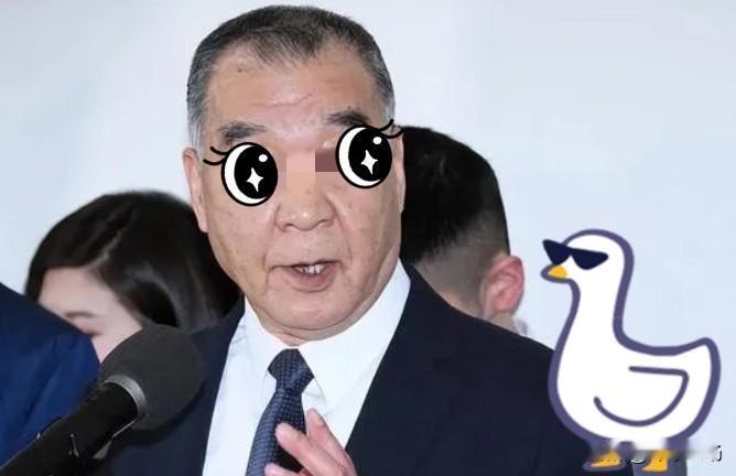 你要打多久我就陪多久，
只要大陆战机敢越线，台军就开第1枪击落!邱国正一边大声宣