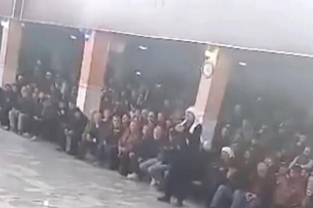 叙利亚边境地区居民要求以色列吞并该国领土

位于叙利亚边境地区的六个德鲁兹村庄的