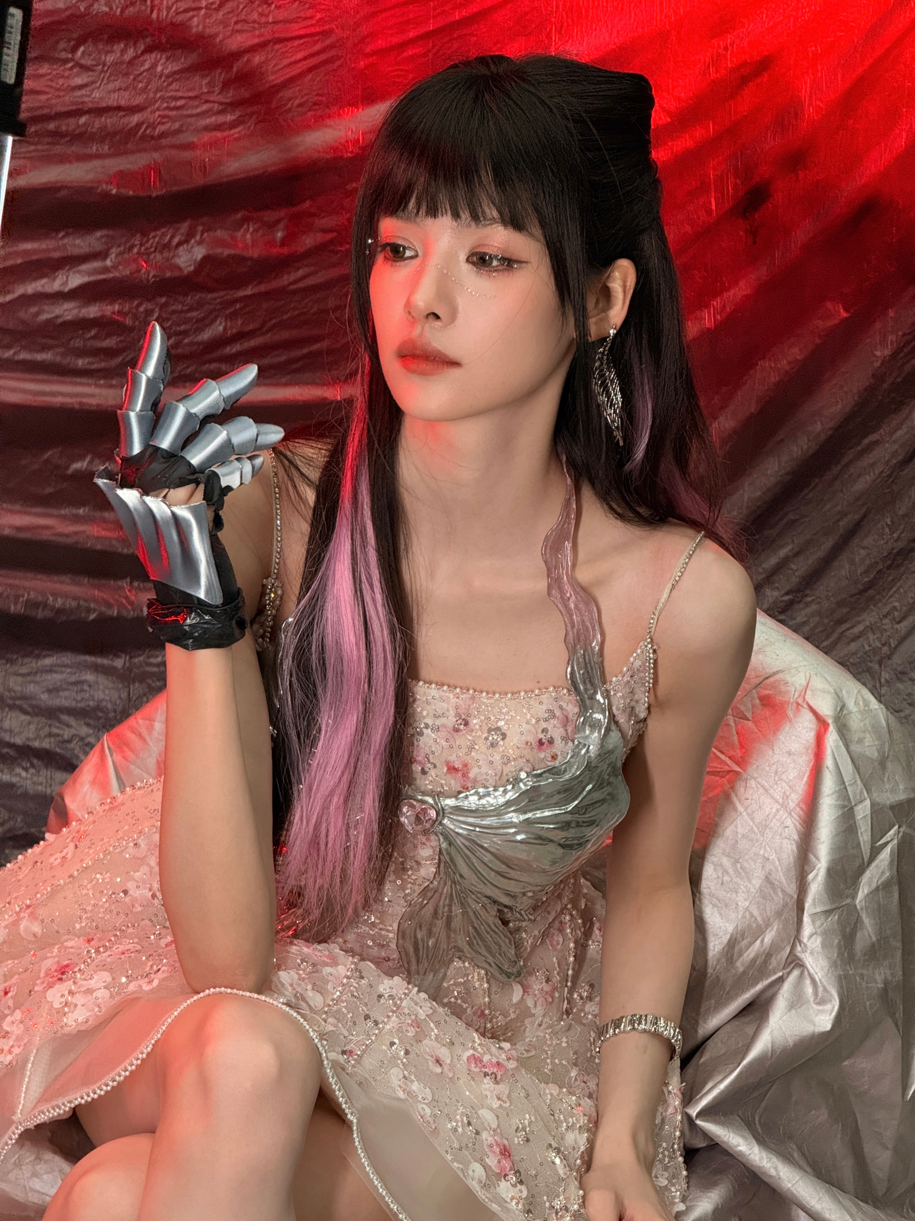 一开始都没认出来是张艺上张艺上把刘海焊在脑门上浪姐二公直播 浪姐二公造型杀疯了！