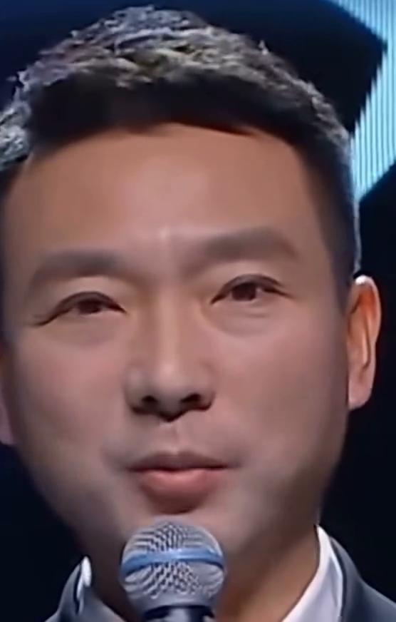 在这个世界上，我们可能随着年龄的增长，会看到越来越复杂的世界和社会，看到的不再是