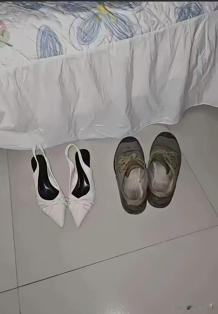 巴黎世家版解放鞋？[what]