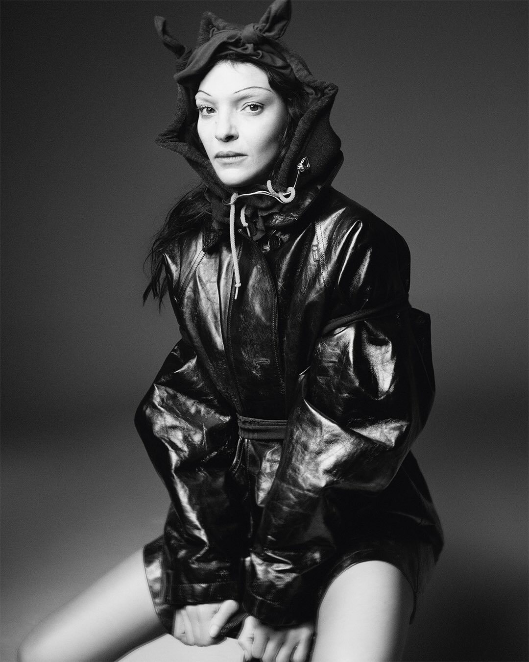 模特Mariacarla Boscono身着Dior登上《D Repubblic