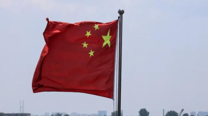 外网彻底炸了！7月10日，在我们成功实现火箭回收之后，美国彭博社刊文表示，中国首