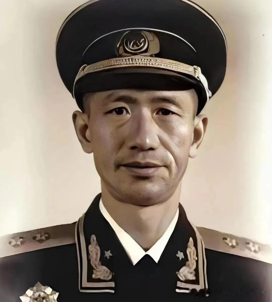 开国中将里，从不缺战功彪炳的猛将，周希汉绝对是最具传奇色彩的一位。熟悉抗战军史的