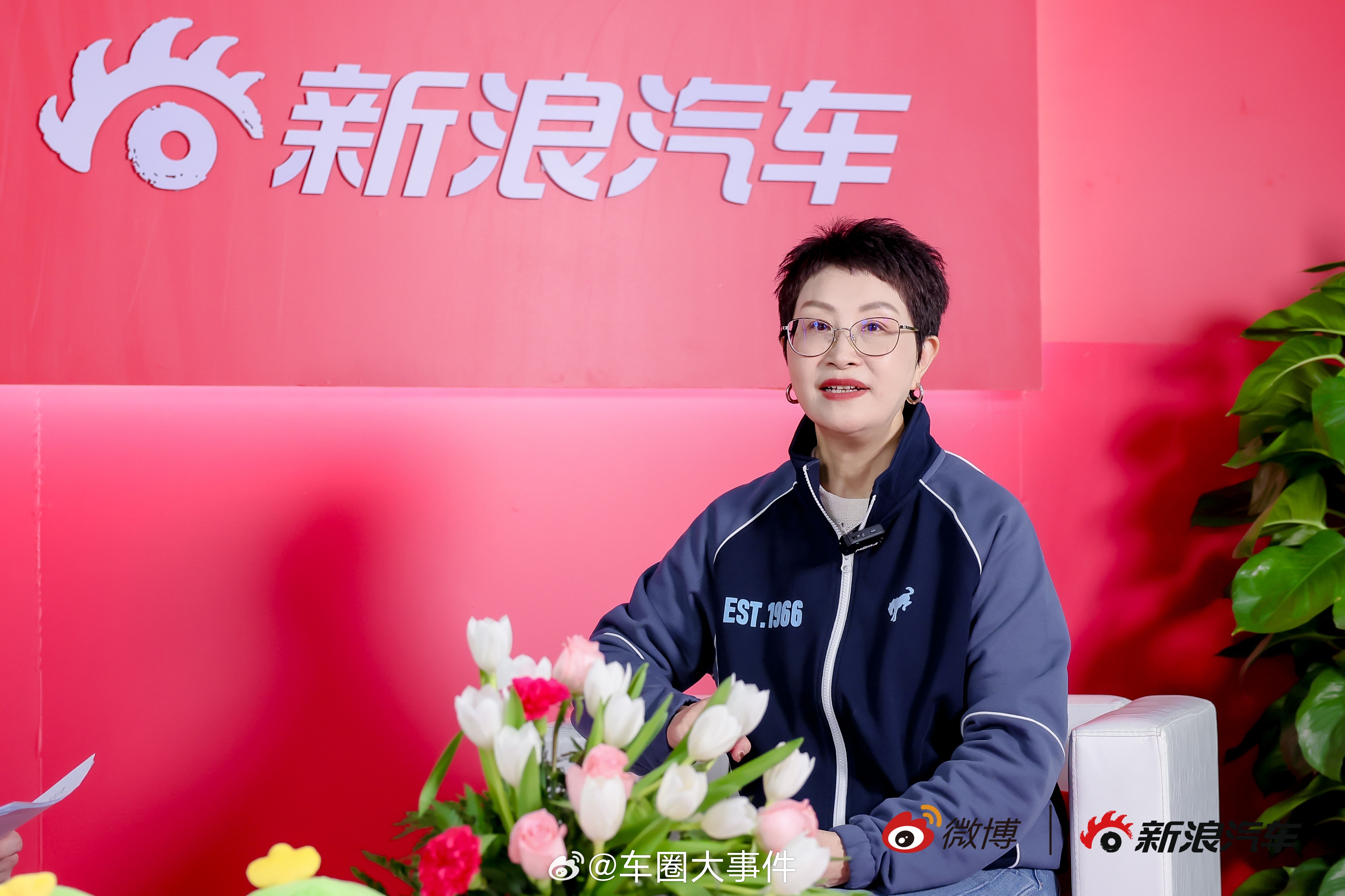 11月21日，正式开幕，在此期间，新浪汽车与车企高管展开高端对话，发表观点，预判