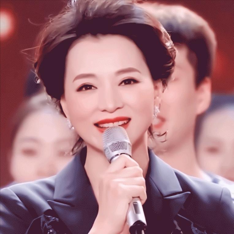 顶级女间谍沈安娜，卧底敌营十几年，她的女儿华克放接受了董卿的采访，谈到最危险的时