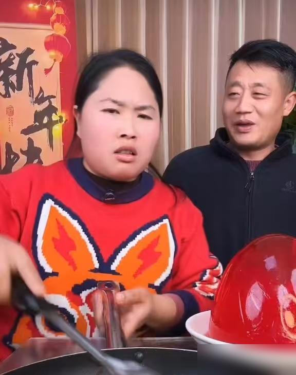 胖妹说要不是因为她是个网红，她家里会连个亲戚都没有！她说她哥哥是个扶不起来的阿斗