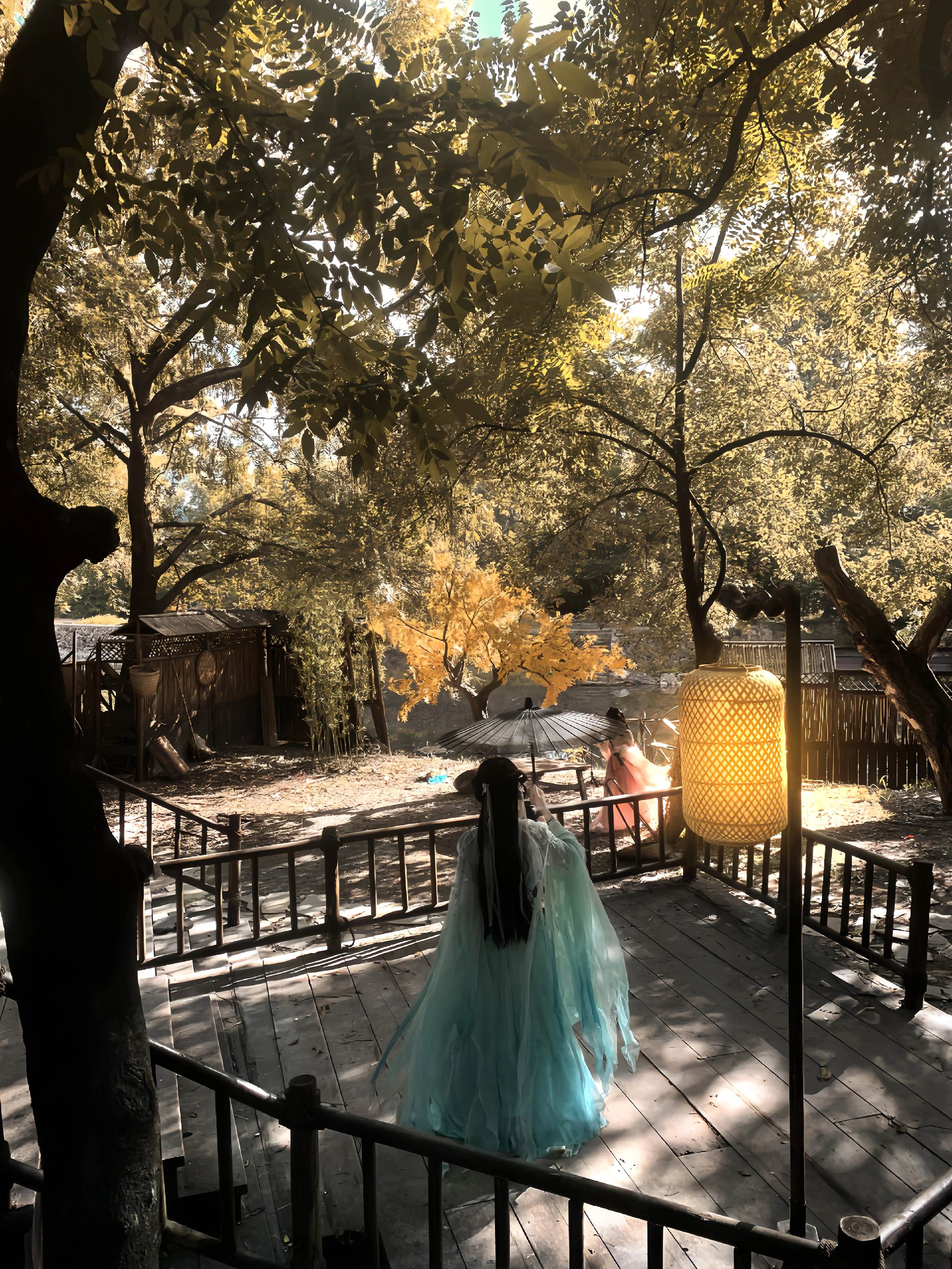 “最是人间留不住 朱颜辞镜花辞树”