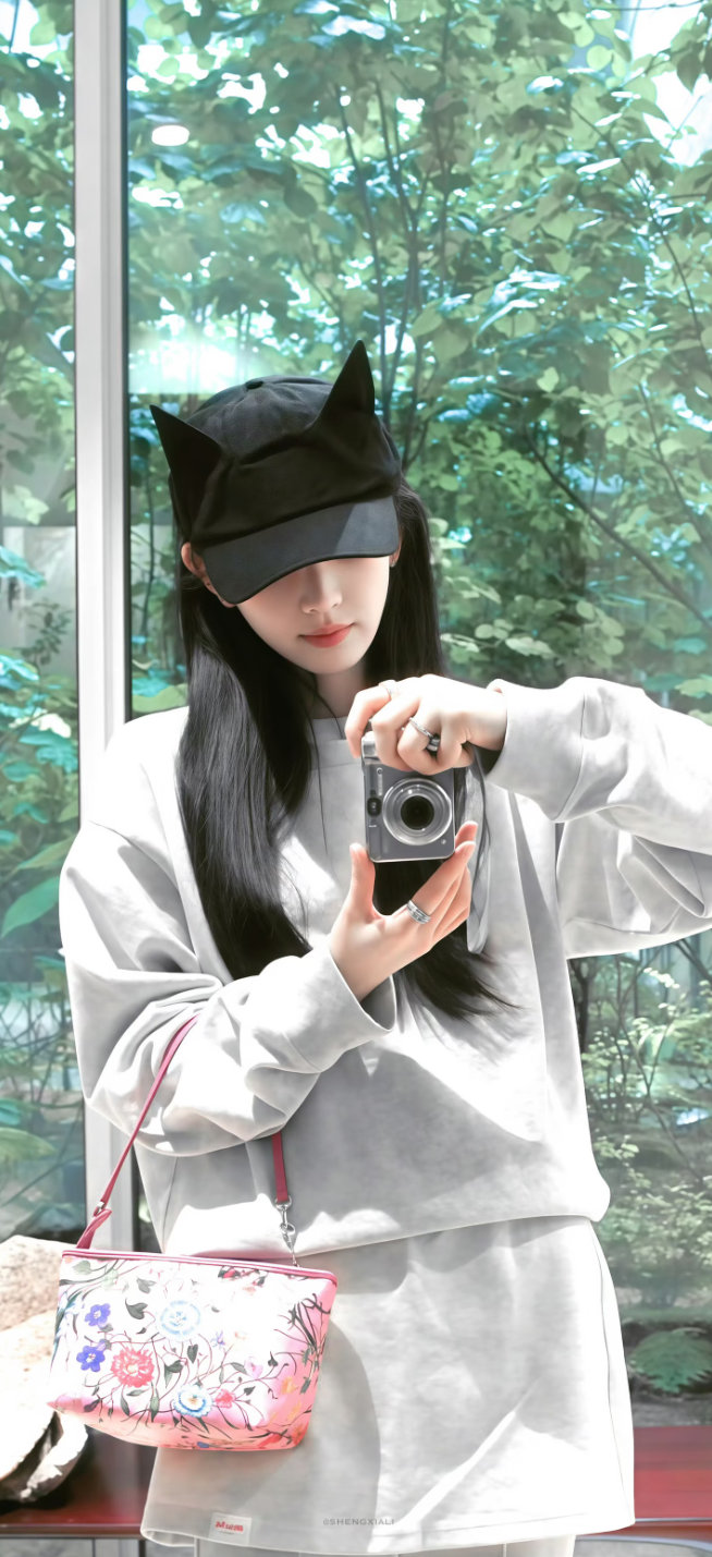 𝑾𝒆𝑪𝒉𝒂𝒕聊天背景|壁纸分享｜田曦薇｜清新壁纸｜夏日日常碎片｜无水