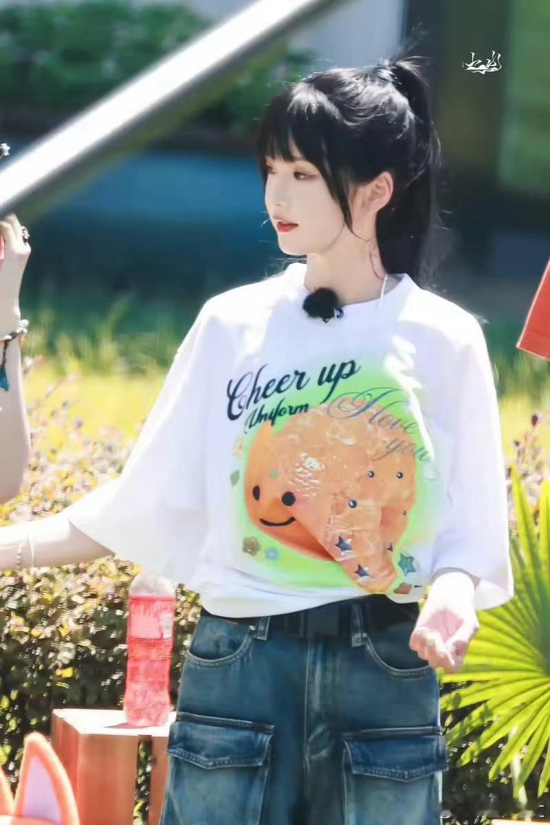 #张淼怡综艺首秀#期待一下妹妹的综艺首秀！#明星大咖汇# ​​​