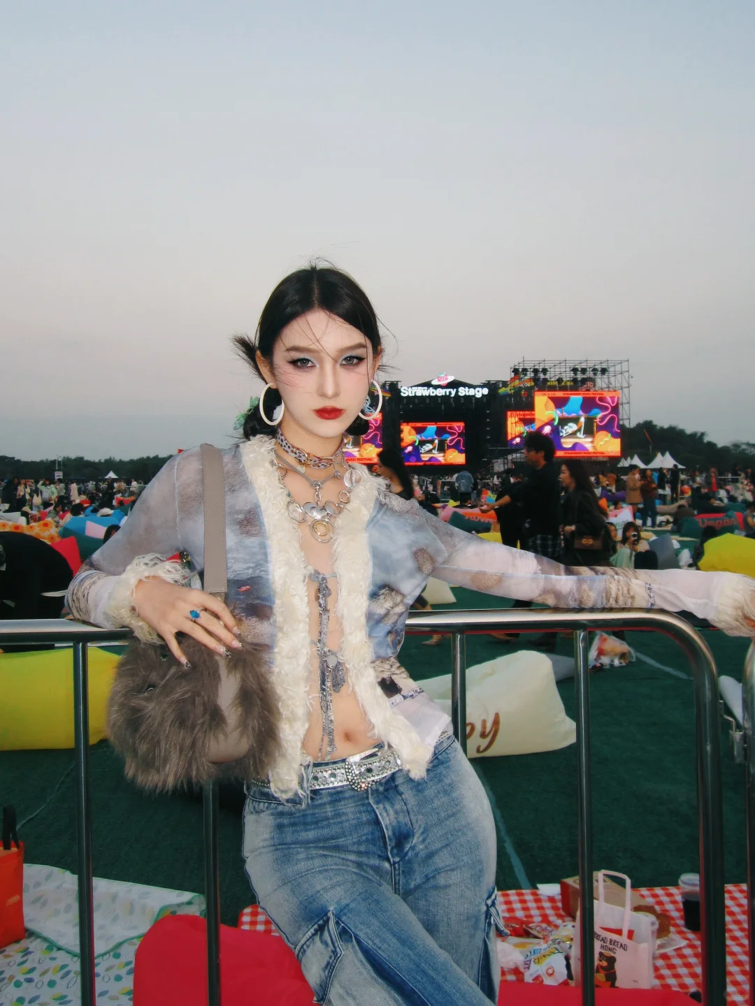 来看🍓草莓音乐节啦