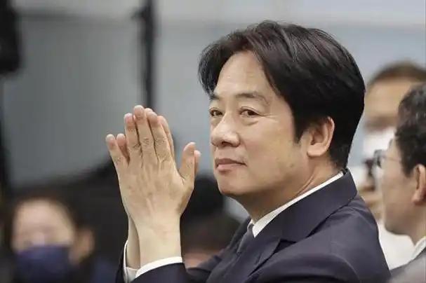 [月亮]认贼作父，赖清德竟想把全台百姓绑上战车，简直是丧心病狂！


就在3月1