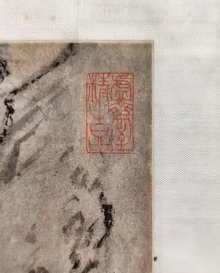 南京博物馆丢的5件文物

其中一件在拍卖

但委托的人，网都查不到？

特意去确