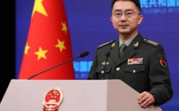 昨晚看到国防部一则通知，人一下清醒。说的是2026年起，凡18周岁男性公民，都要