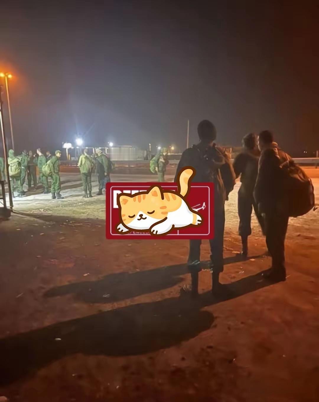 伊朗防止被偷袭，西部多个军事基地正在进行人员疏散，其中阿瓦士的沙希德·达尔维什基