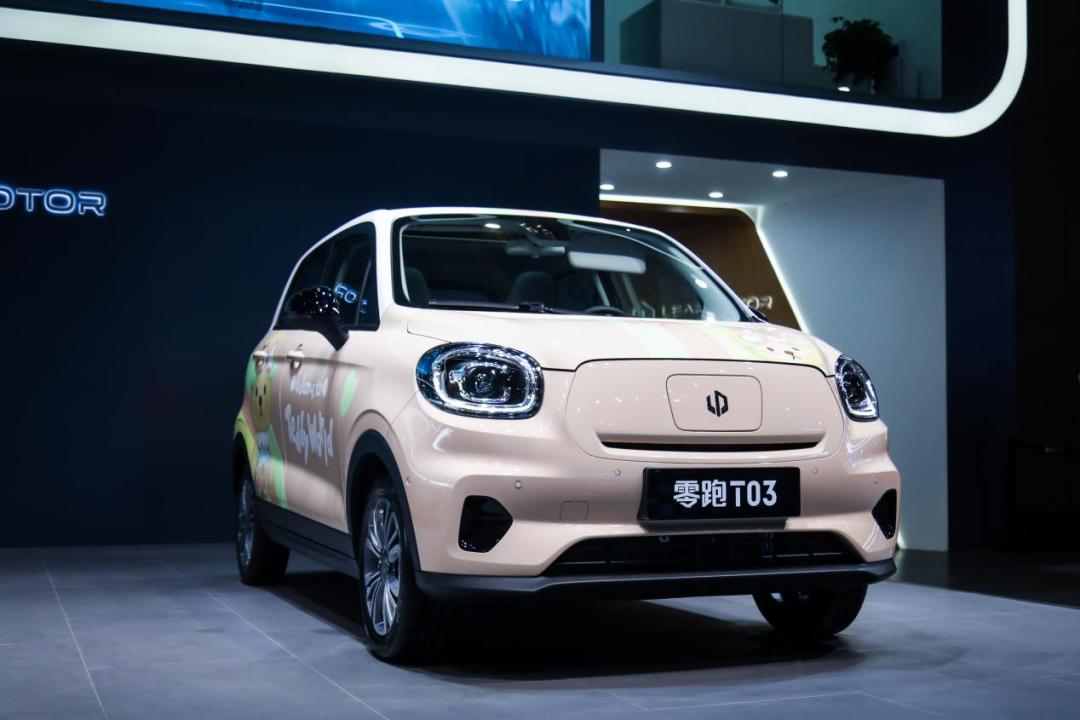 零跑汽车逆袭了！成为中国造车新势力中第二家盈利企业，销量还连续两年翻倍，这究竟是