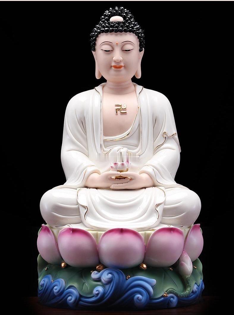 求菩萨多多护佑自身与家人，是非小人自动远离，赚钱不用太过辛苦，感情稳步向好，迷茫
