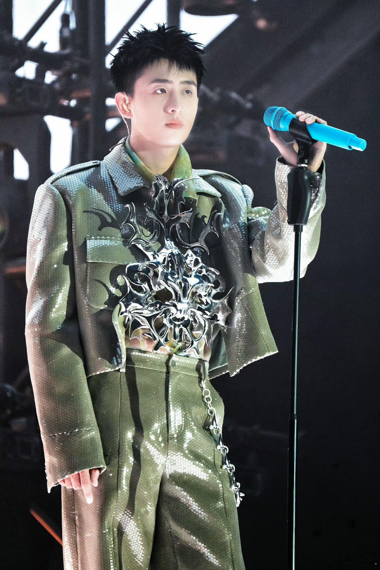 #芒果青春派对音乐节阵容官宣#Vocal！好期待这场音乐节，在夏天的时候当然就是