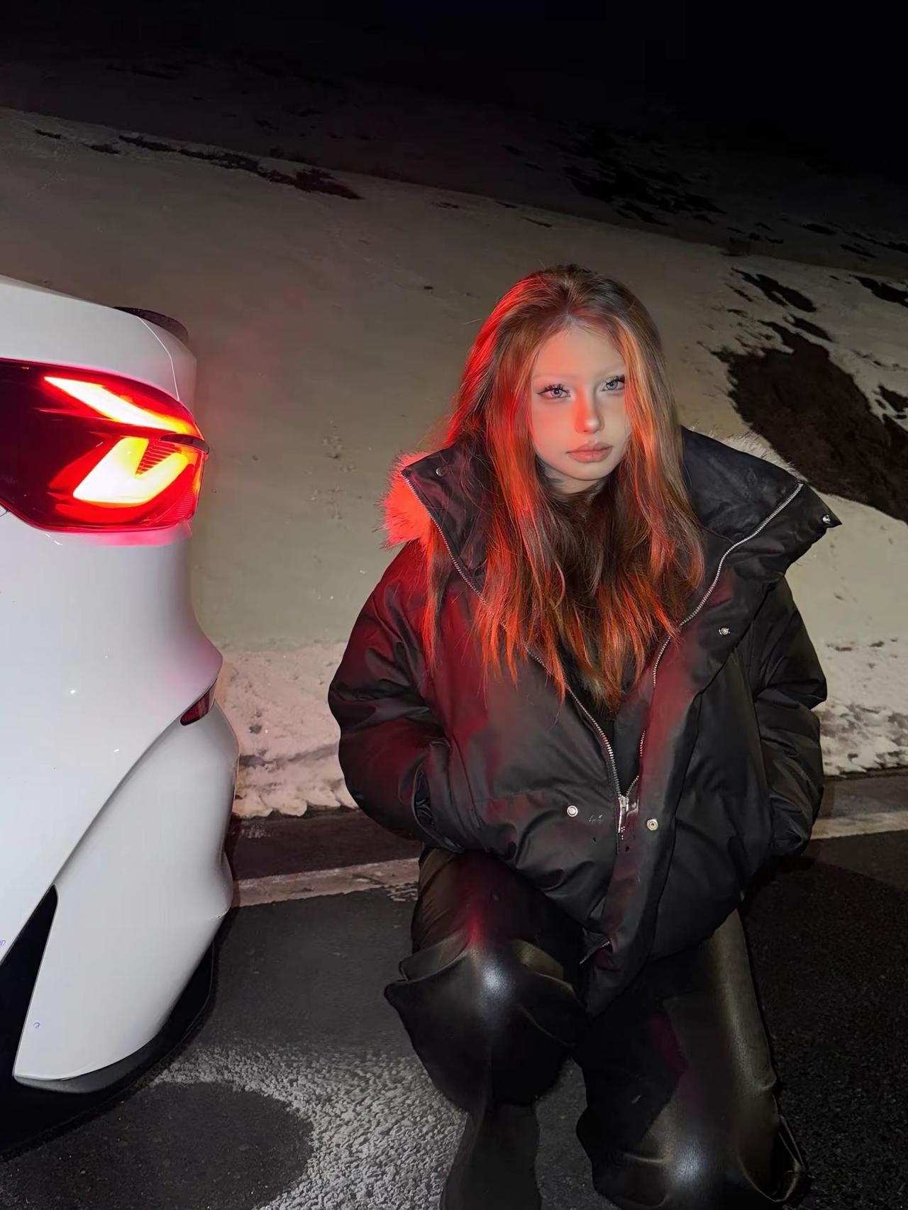 老己 这个世界上我最欣赏的也唯一欣赏的女性就是你我要大声告诉你 就算所有人否定你