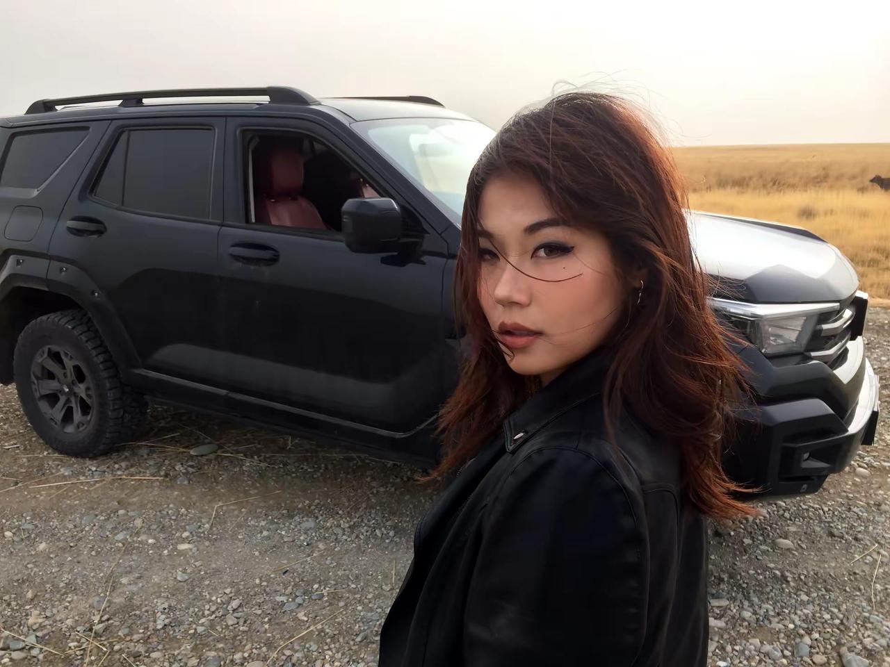 凌驾伤痕。硬派女