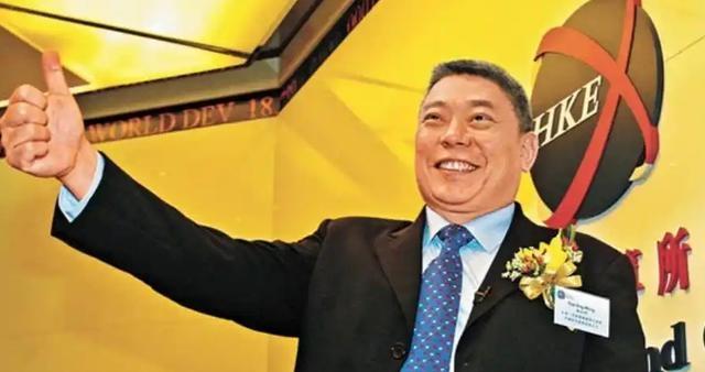 那么多台企躲“台独”躲得远远的，为啥就旺旺敢公开硬刚？别人怕民进党打压，它祖孙三