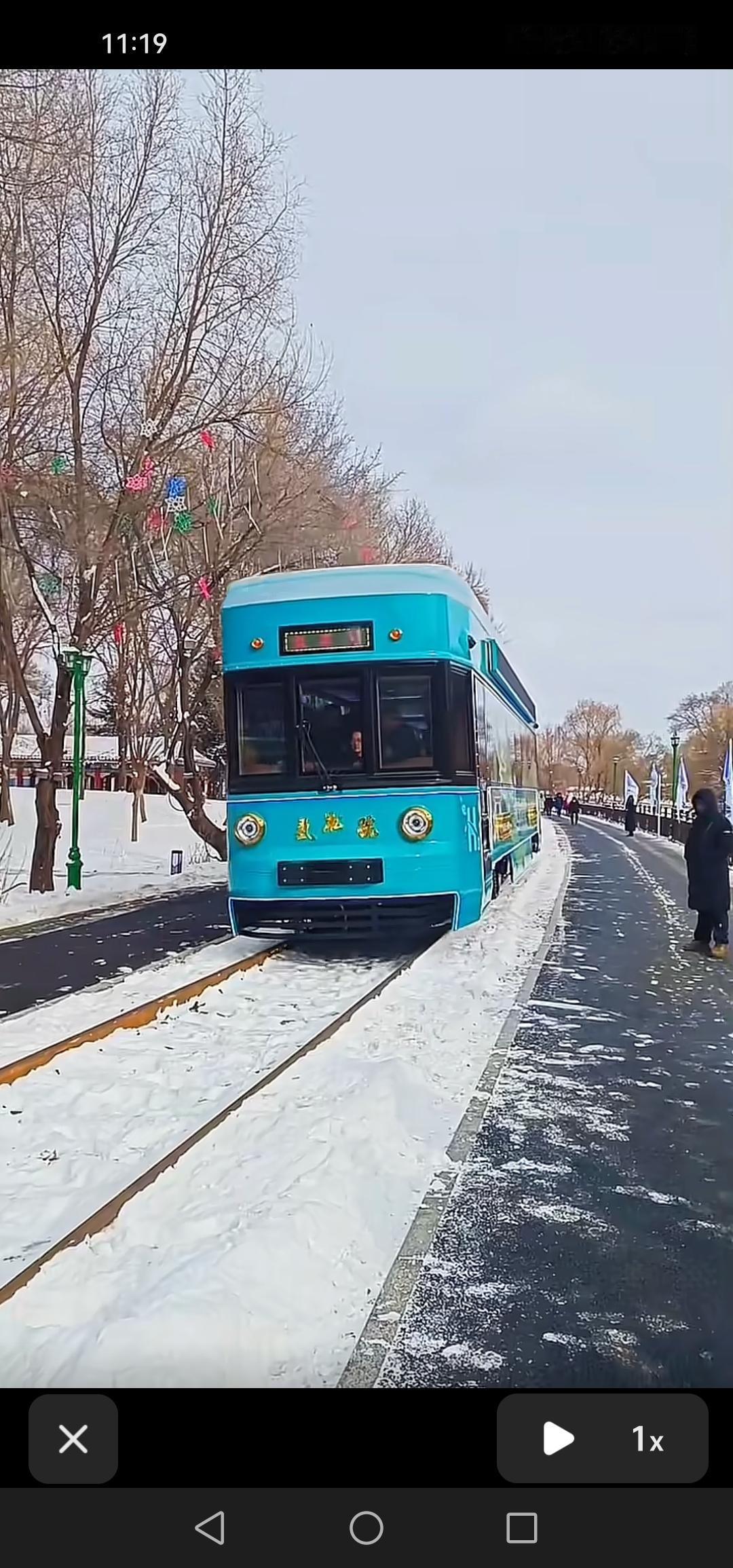 吉林市旅游观光小火车（氢淞号）开启测试阶段，期待早日通车。

吉林市吉海铁路观光