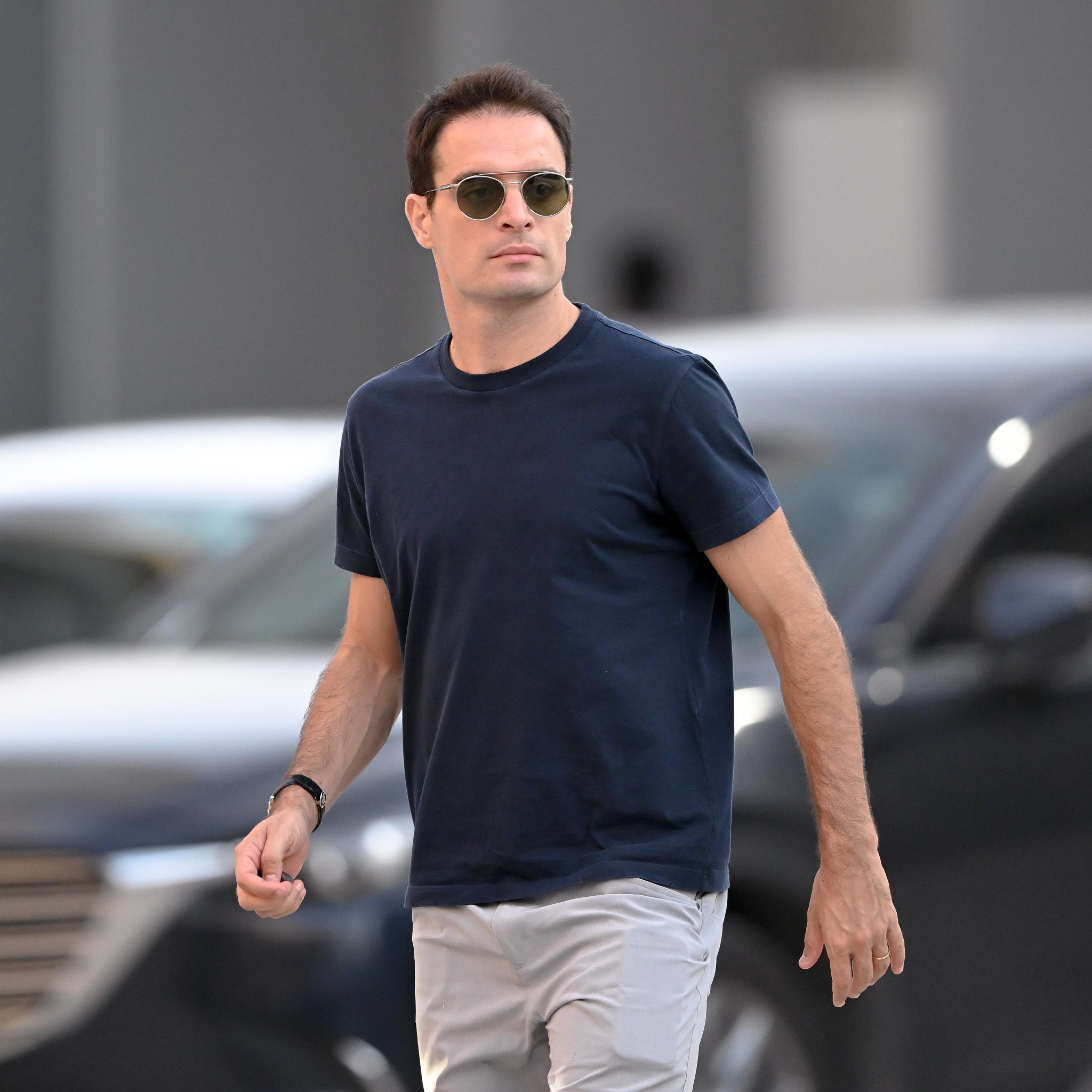 AC米兰 吾有一计，博囧退役加入阿囧教练组，若阿囧被罚下，博囧接替指挥，以假乱真