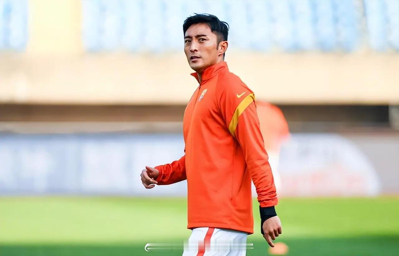 中国男足2大“污点球员”归来：曾涉嫌假球+嫖娼，如今转行当教练近日，亚足联、中国