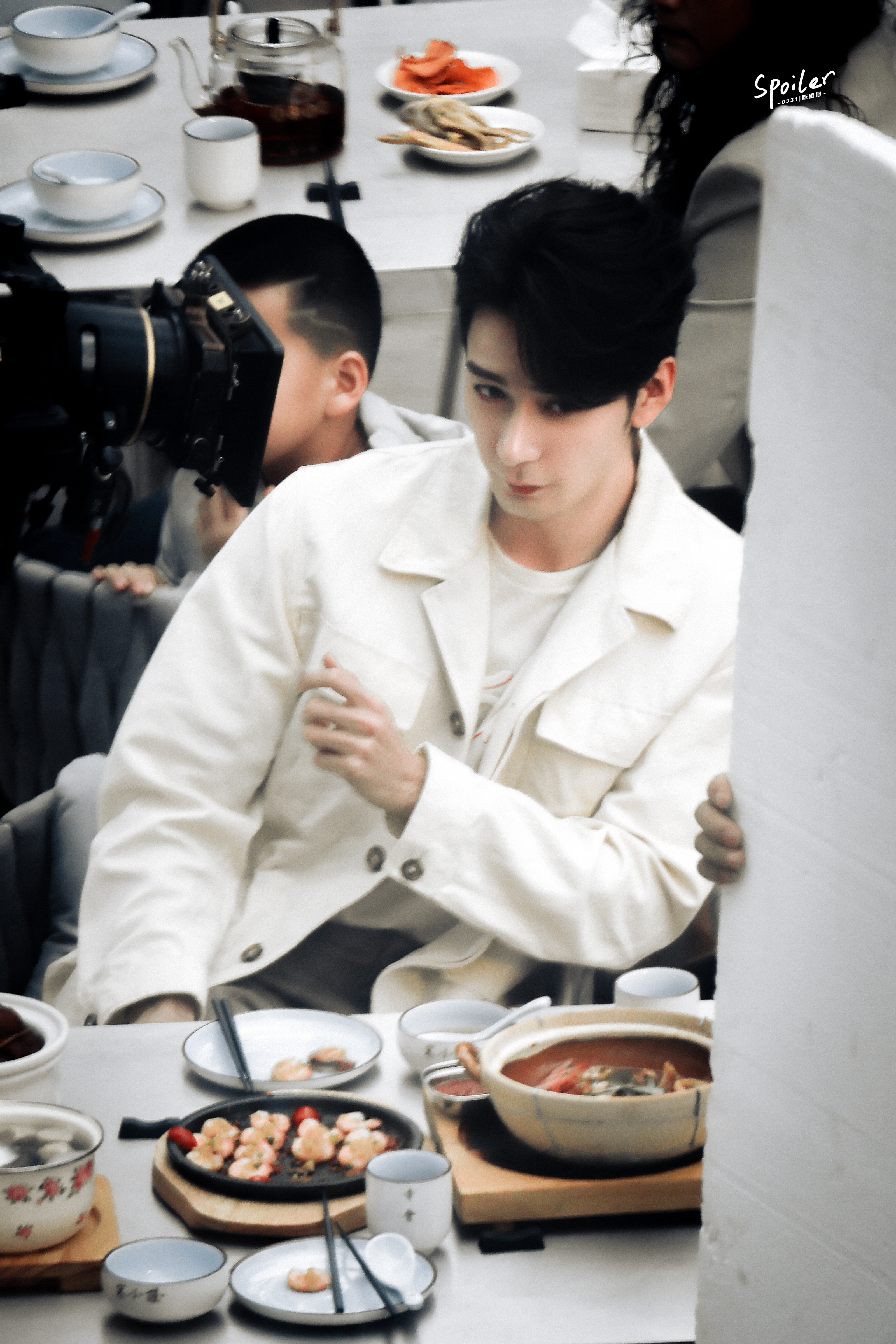 陈星旭 陈星旭陆行之 陈星旭金枝 肖总躲开了🦙的口水攻击，并向丢出了一副🕶️