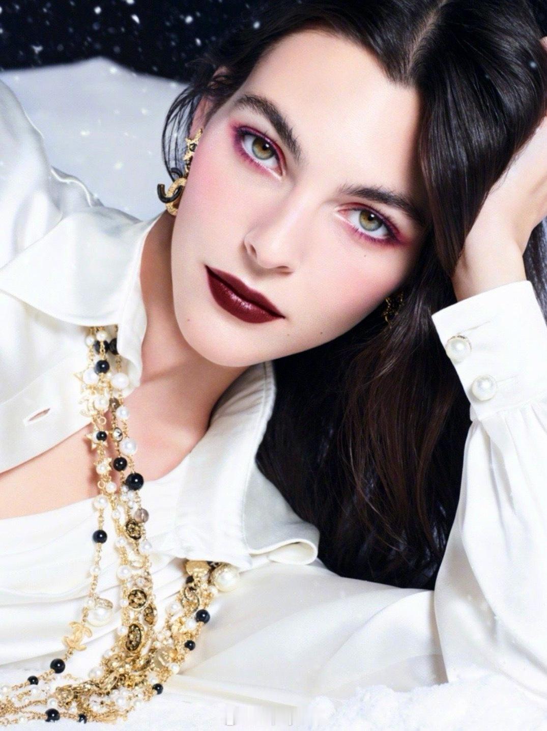 Vittoria Ceretti for Chanel 2024 Holiday