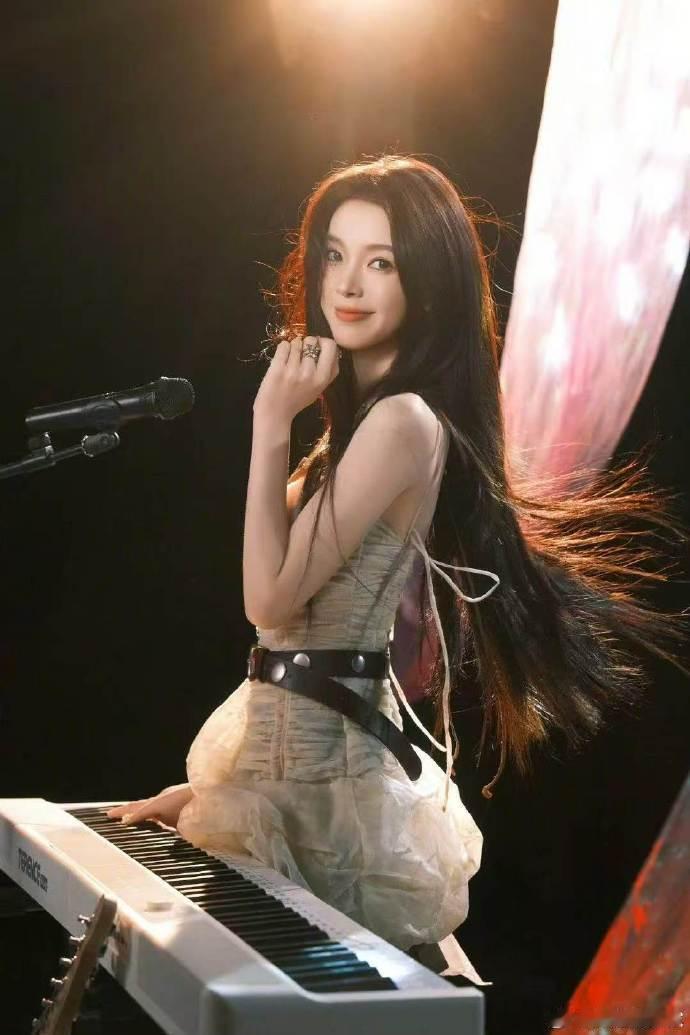 陈瑶陈瑶不想被性格定义 乘风2026乘风舞台上的每一次突破，都是陈瑶对“不被定义