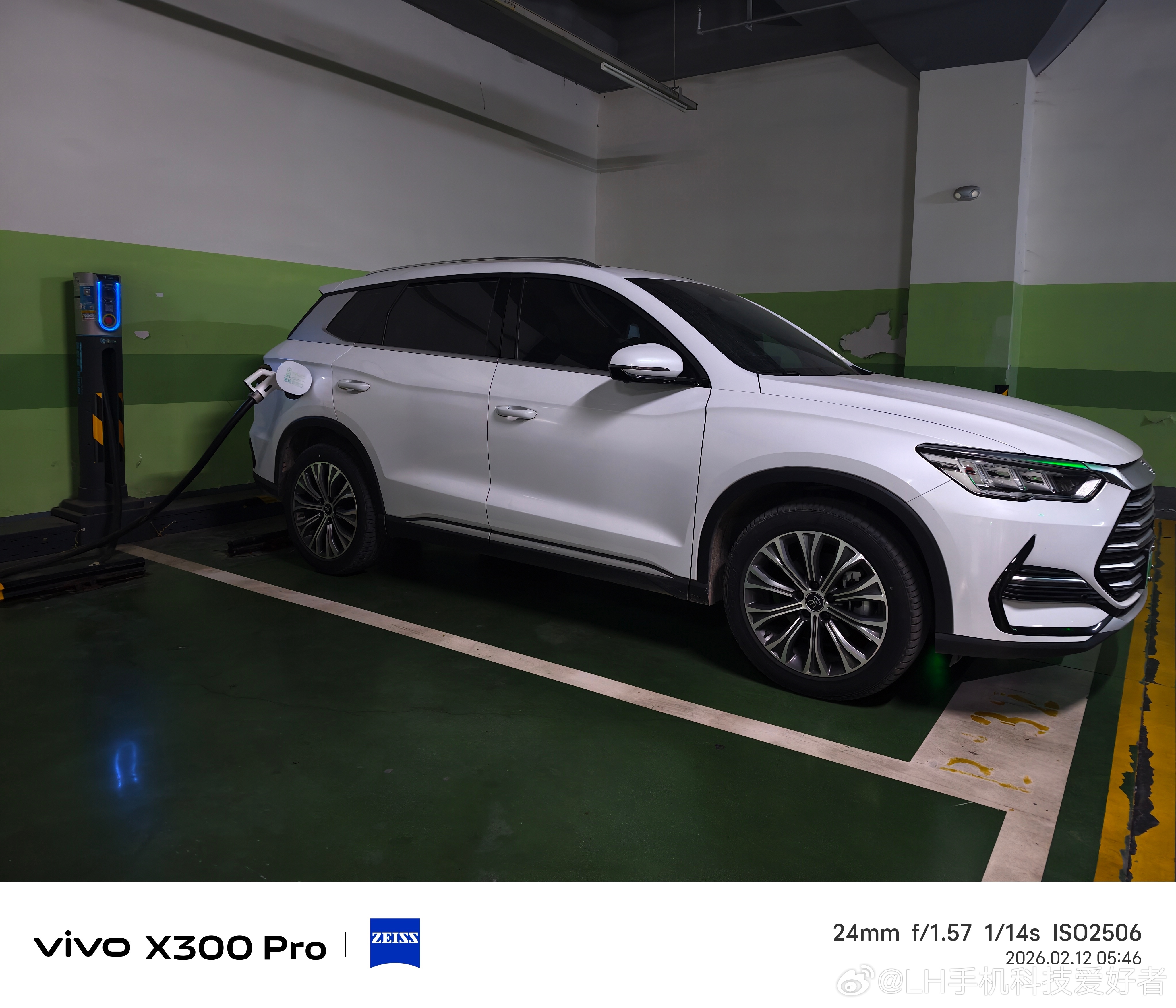 看到比亚迪即将全面普及闪充技术，作为老车主我是真的羡慕。我的车还是18kw直流快