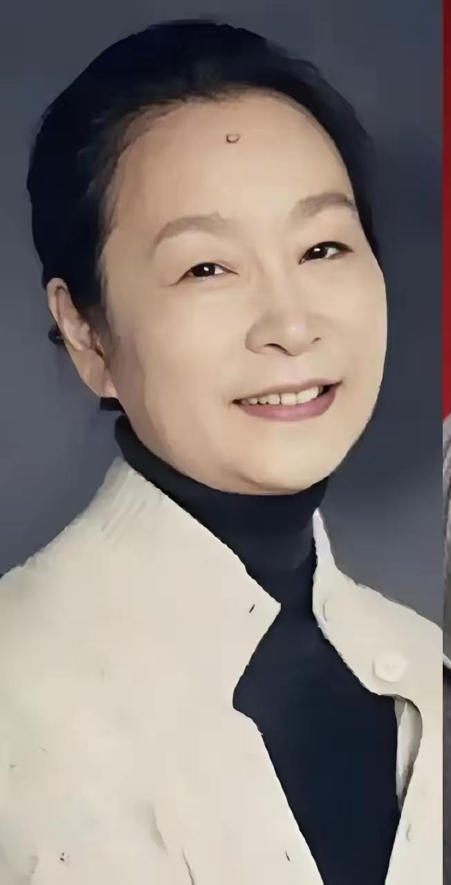 一觉醒来，
奚美娟的天都塌了，
多年知性优雅的好大姐形象，
就这样轻飘飘的被前夫