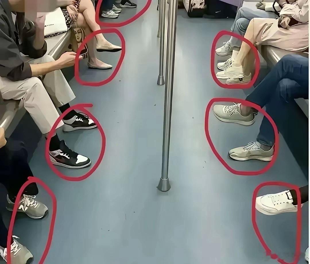 ，一方面是需要的场景少了，另一方面是大家也变得越来越松弛了，当然，最重要的一点就