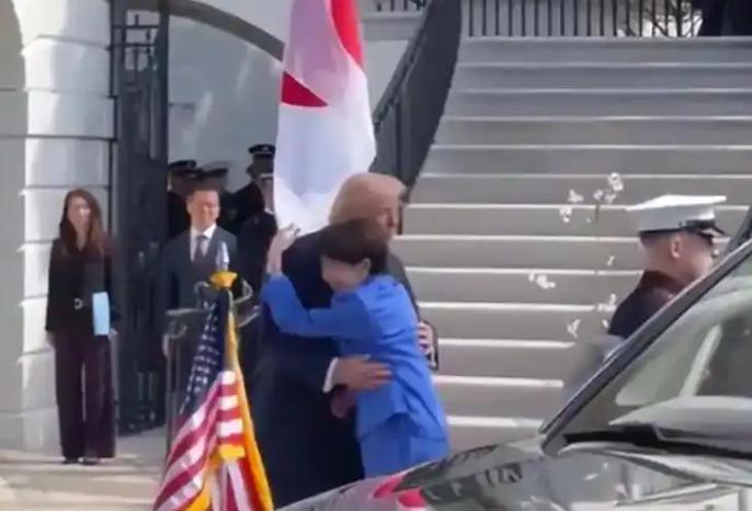 [下雨]730亿美金买了个“大嘴巴”？高市早苗这波操作，不仅赔了夫人又折兵，连老