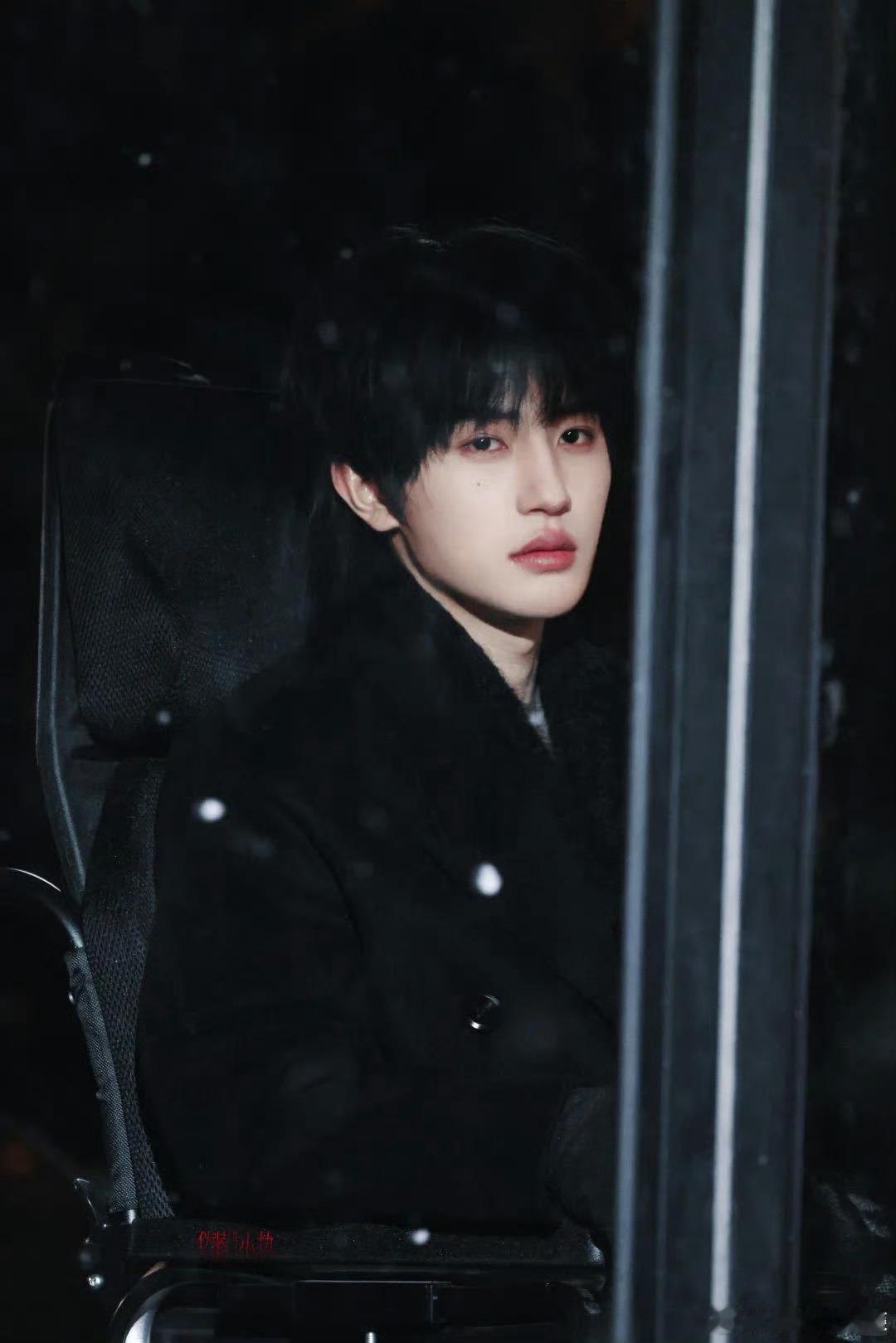 短剧八位男女顶流春晚合体 短剧圈八大顶流集结浙江春晚！刘念张翅再同框、王小亿杨鹏