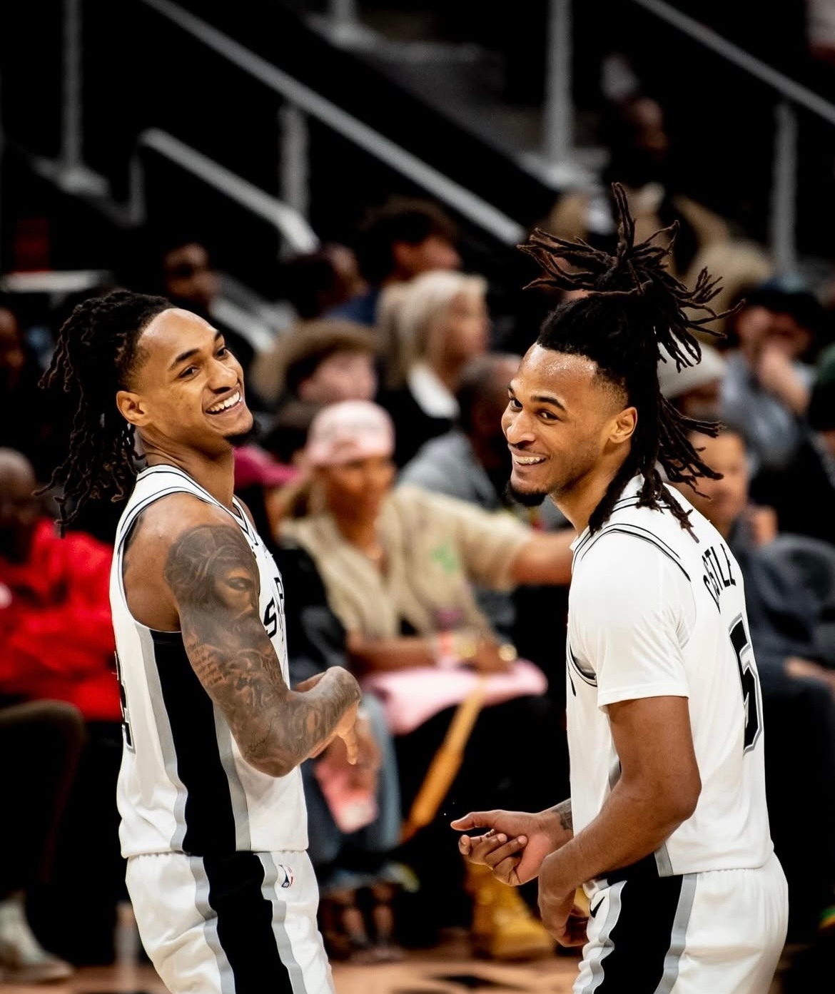 晚安马刺 认准的路，就别问还有多远，像溪流奔赴大海，日复一日的专注，终会带来改变