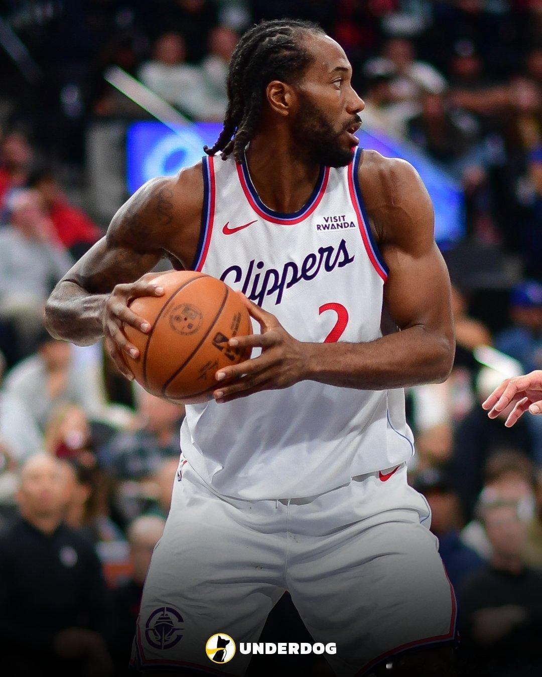 NBA  快船队最近5场比赛：胜萨克拉门托国王41分胜底特律活塞13分客场胜波特