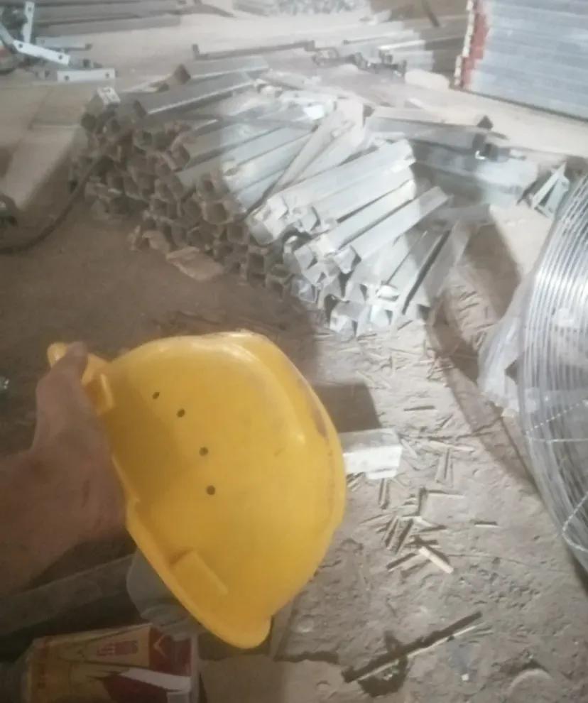 是时候离开工地了
事情是这样的，今天在上班突然接到老板的电话，说今天有人检查叫我